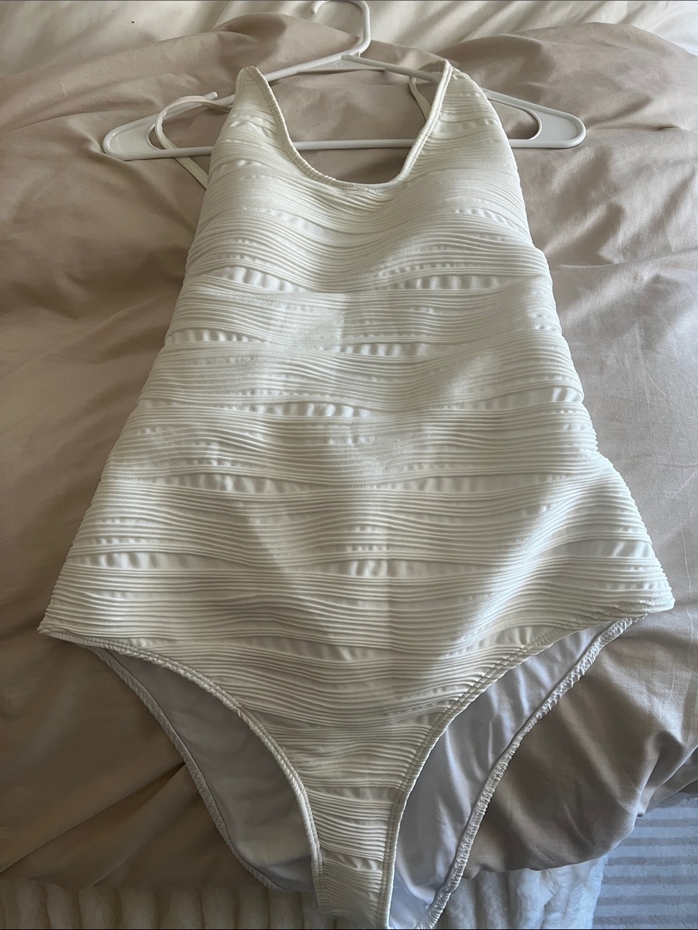 Textured White Scoop One-Piece Swimsuit - Women